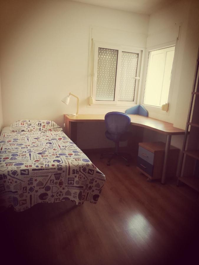 Apartmán Apart Figueres Figueres  Exteriér fotografie